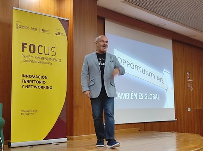 Conferencia "Crear el futuro es posible" con Javier Sirvent en Focus Pyme CV 2021